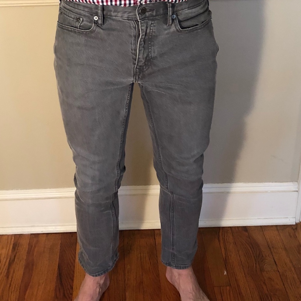 Grey slim fit Banana Republic men’s denim.